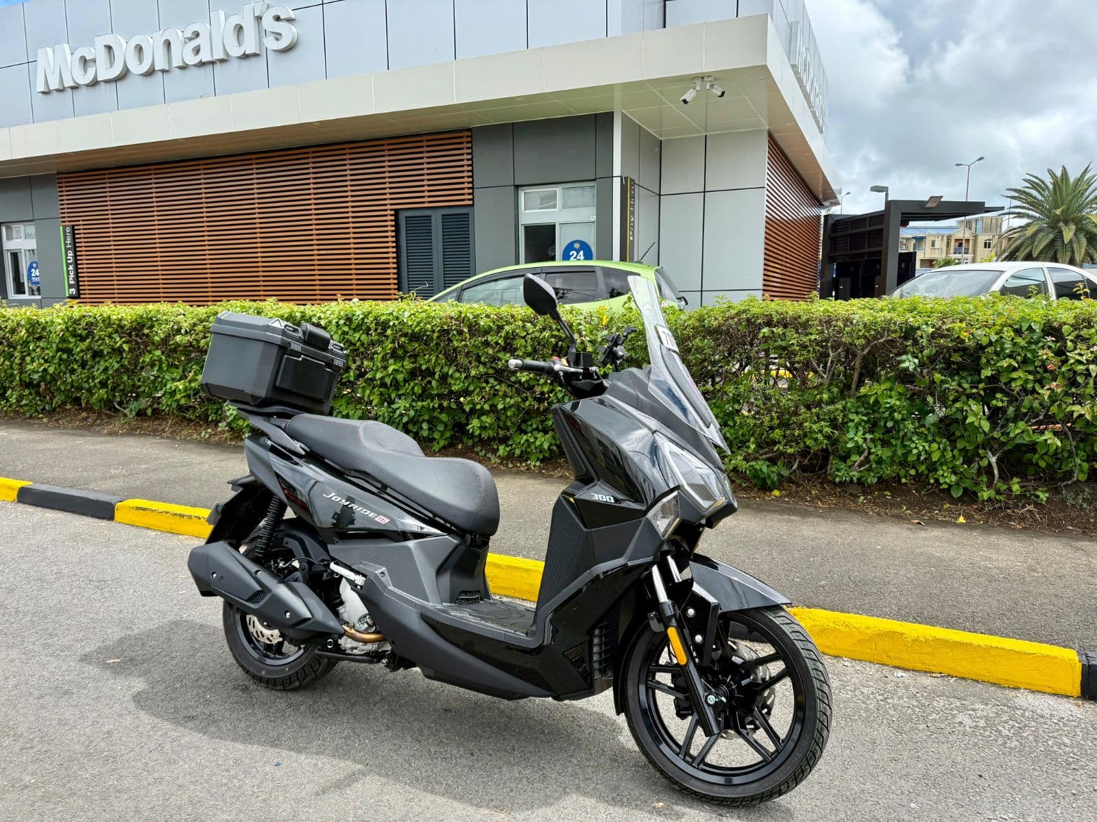 Dodo Ride scooter in Mauritius (photo 42)