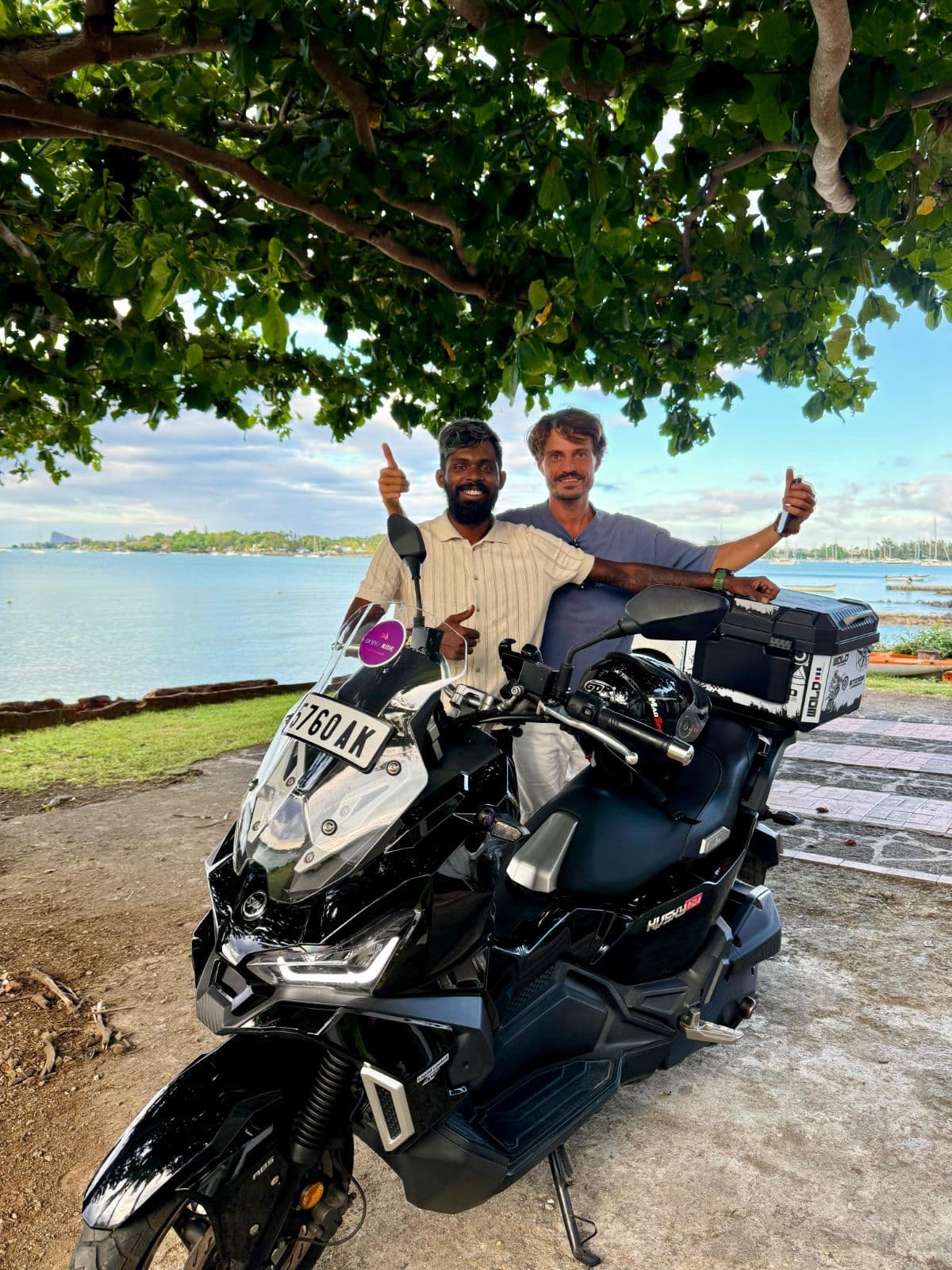 Riders on a Dodo Ride scooter in Mauritius (photo 43)